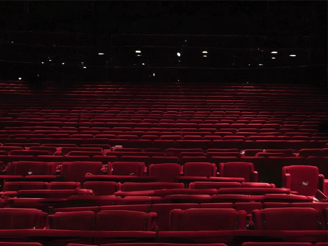 健身器材在戏剧舞台上的别样演绎